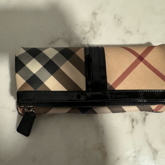 Burberry Clutch - Picture 2 of 4